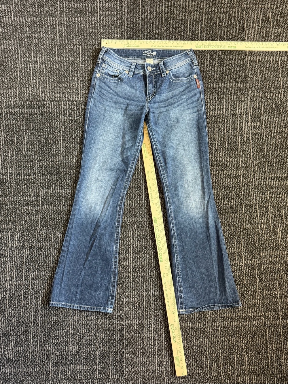 Silver Jeans Women's Flare Jeans in Medium Blue Wash
